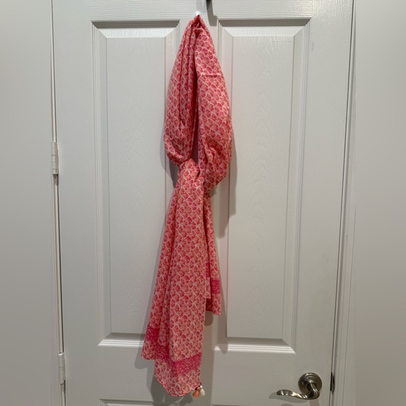 Vineyard Vines Scarf - Picture 3 of 3